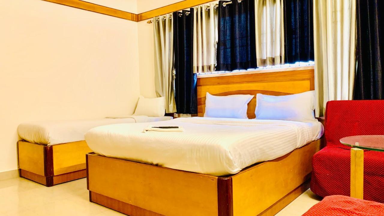 Half Moon Palace Chennai Luaran gambar