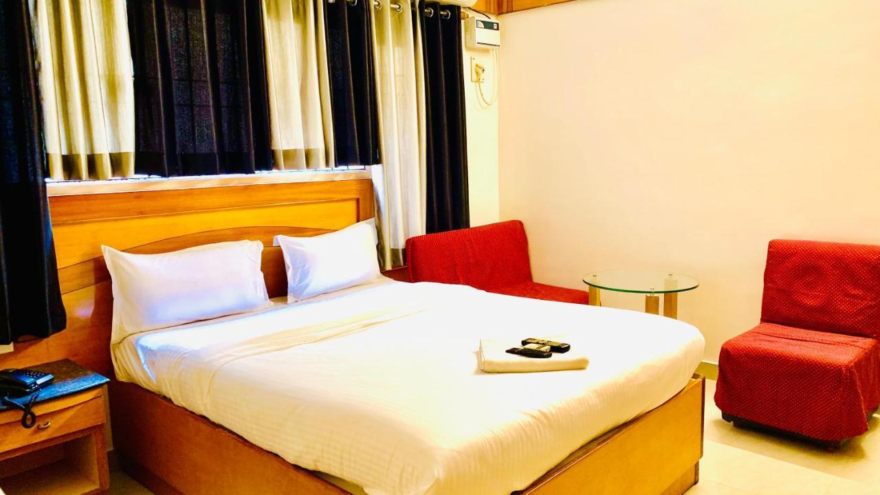 Half Moon Palace Chennai Luaran gambar