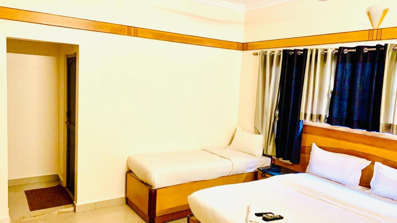 Half Moon Palace Chennai Luaran gambar