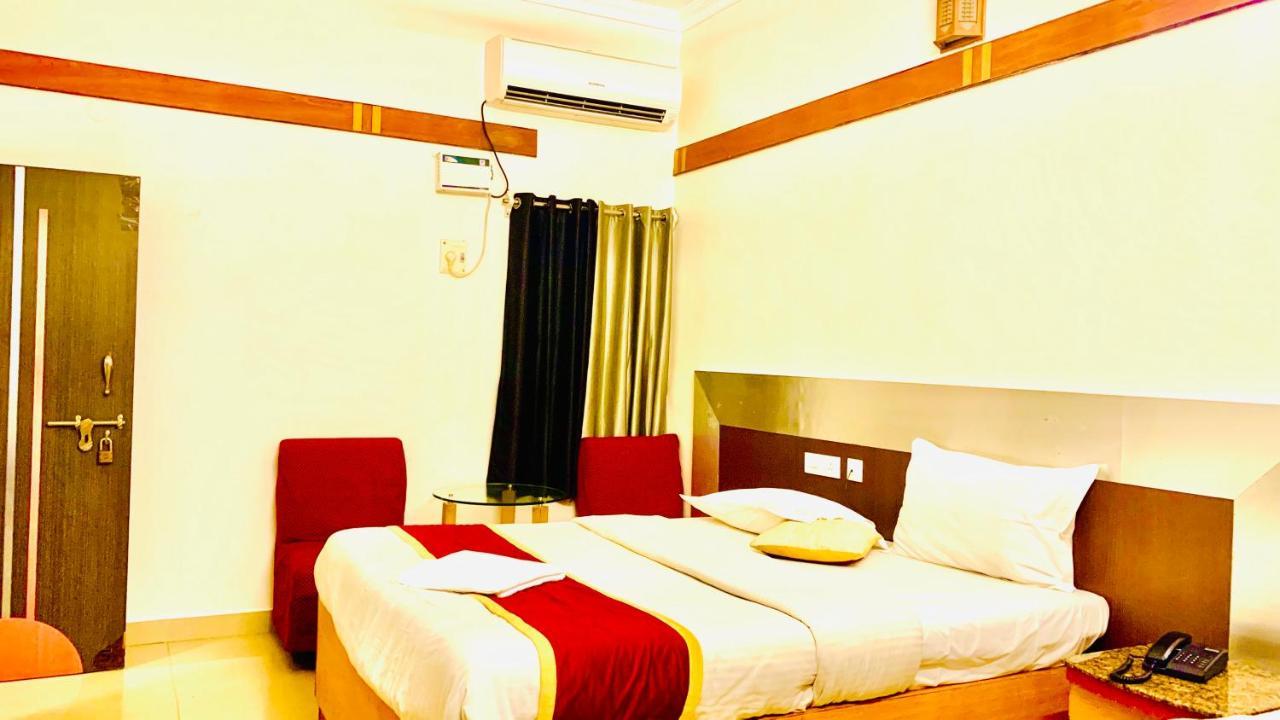 Half Moon Palace Chennai Luaran gambar